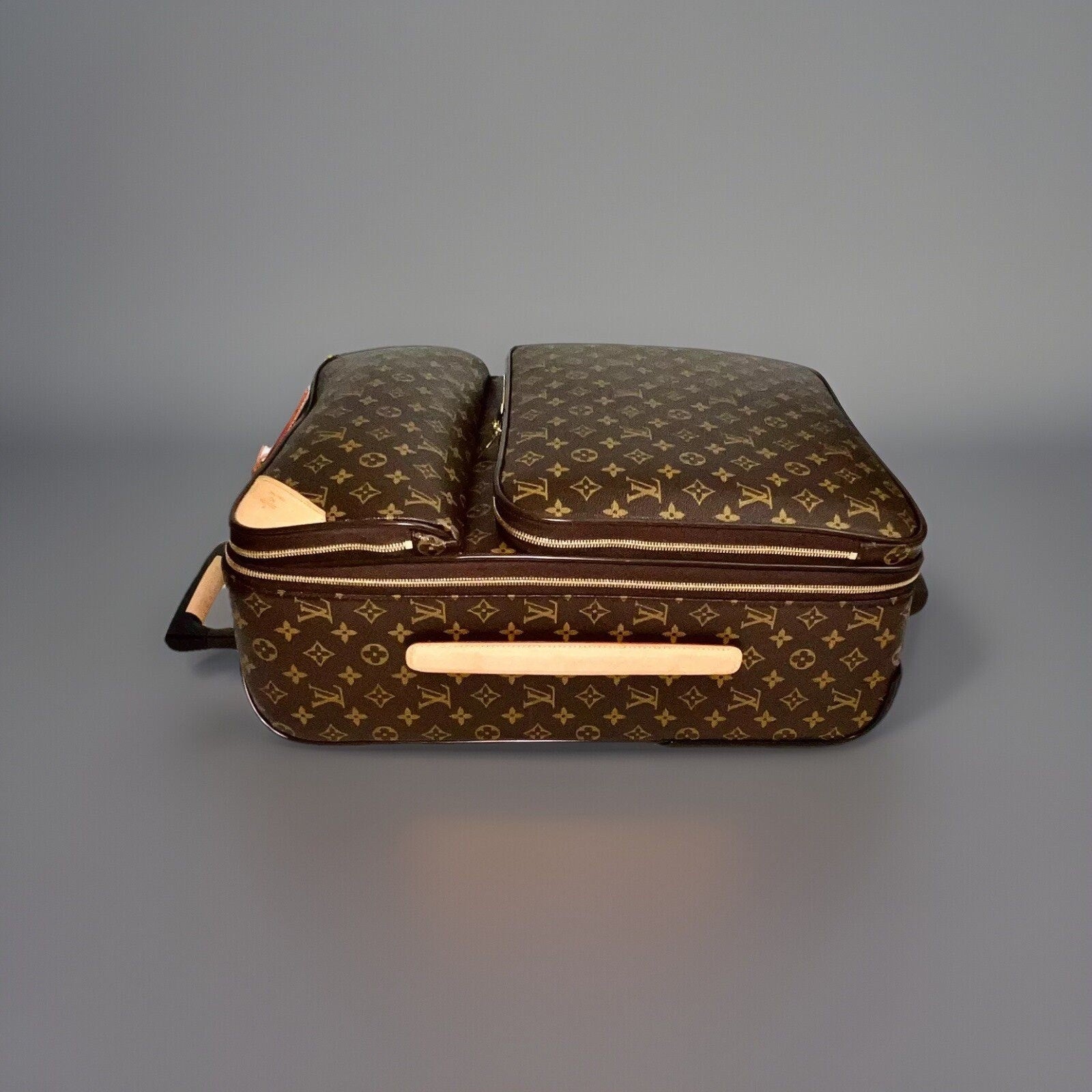 Louis Vuitton Pegase Business Suitcase Bag w/ Coa Travel N Style