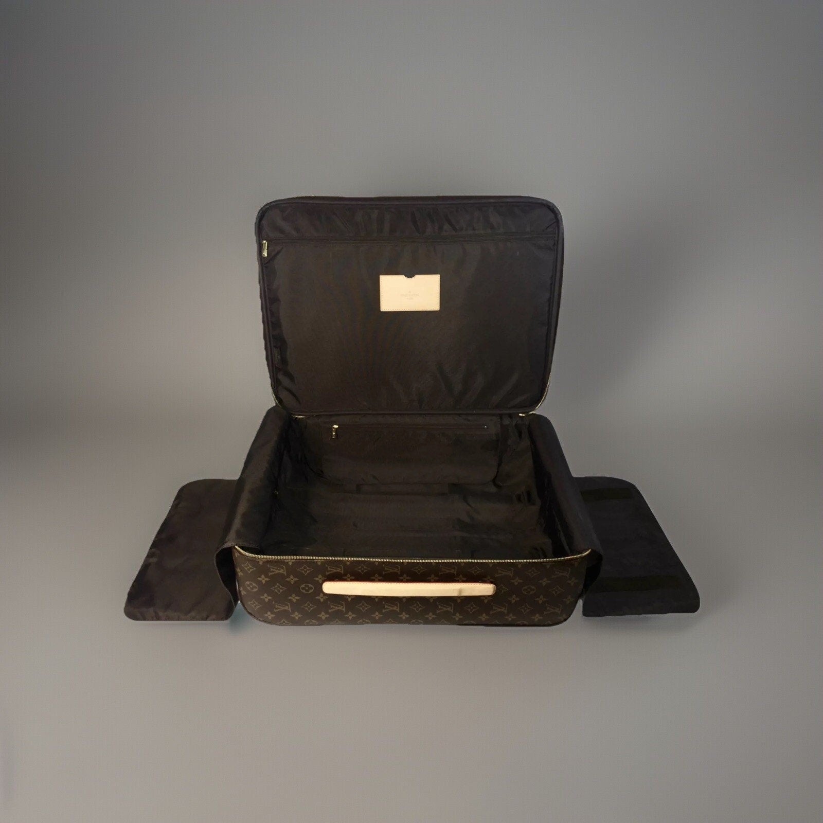 Louis Vuitton Pegase Business Suitcase Bag w/ Coa Travel N Style