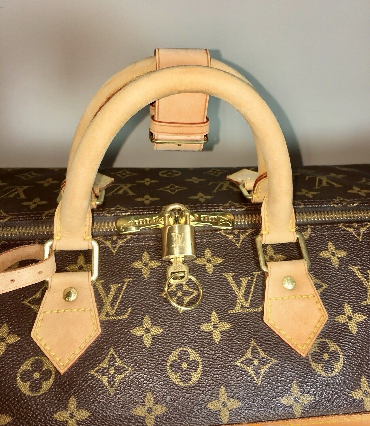 Louis Vuitton Cruiser Tote Monogram Bag w/Dust Cover Tag Lock Strap COA