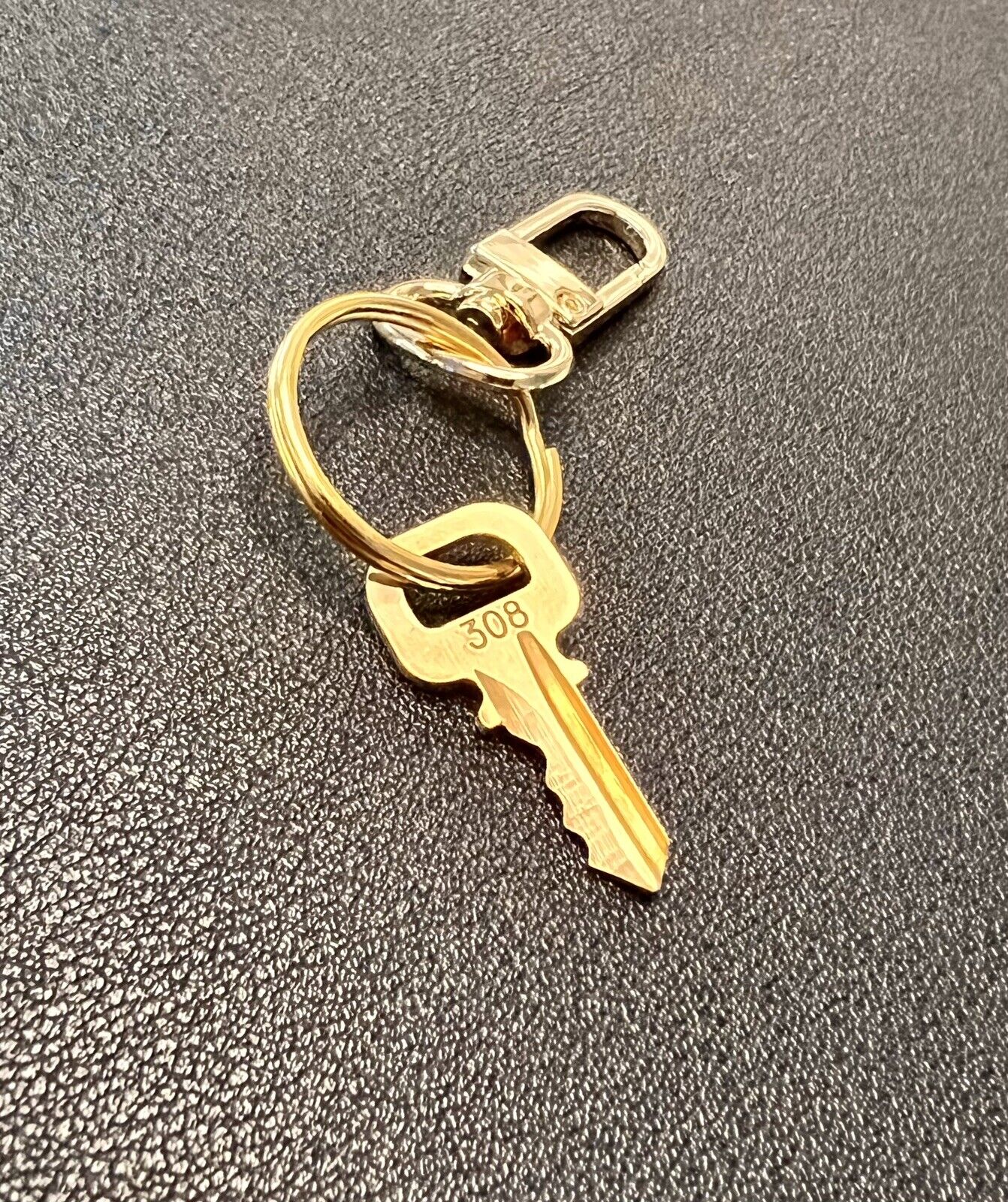 Louis Vuitton Key # 338 Brass Goldtone Polished Genuine 💥