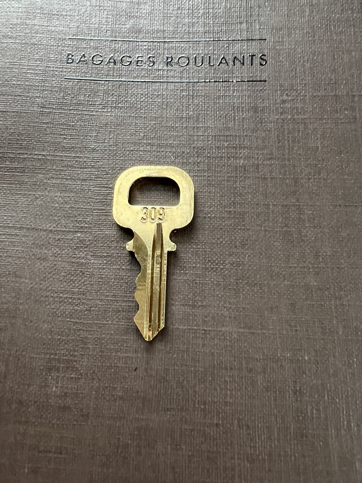 Authentic Louis Vuitton Key 309 Goldtone