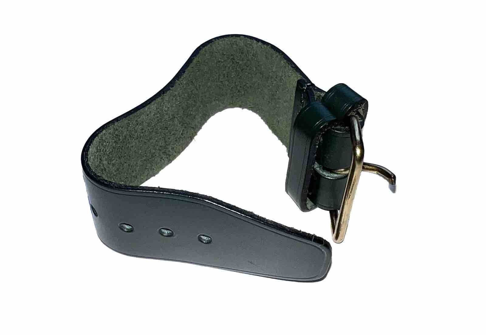 Louis Vuitton Winter Green Leather Strap w/ Goldtone Poignet UEC France