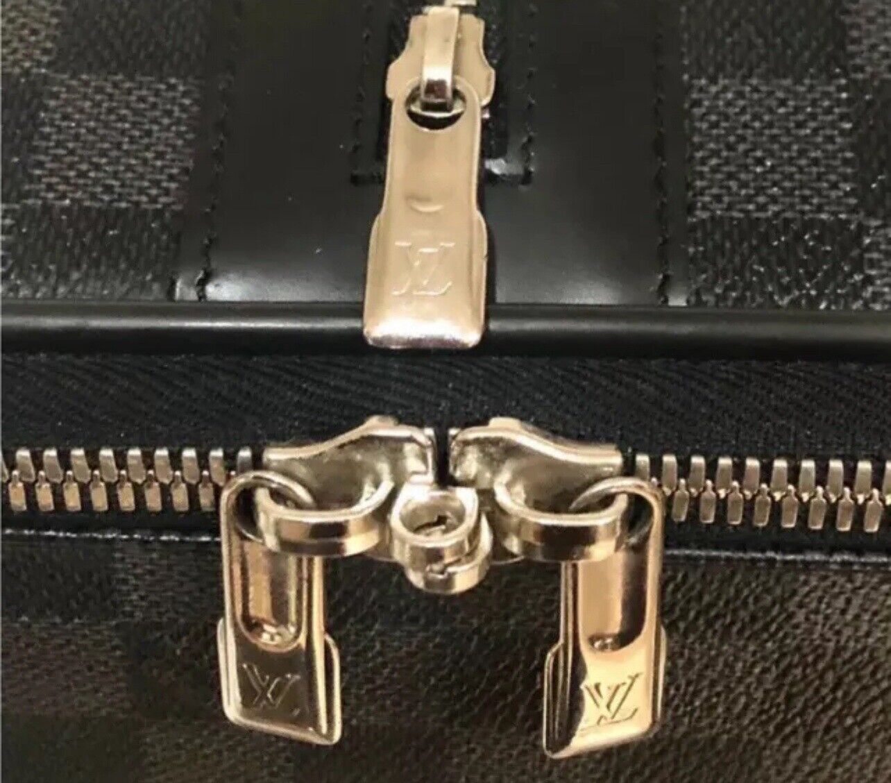 Louis Vuitton Pegase 65 Damier Graphite Black Suitcase w/ Garment & Dustbag