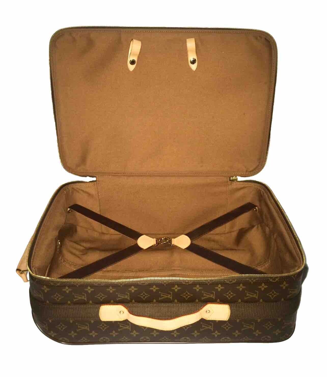 Louis Vuitton Pegase Classic Carry Rolling Suitcase w/ Tag Dust-bag