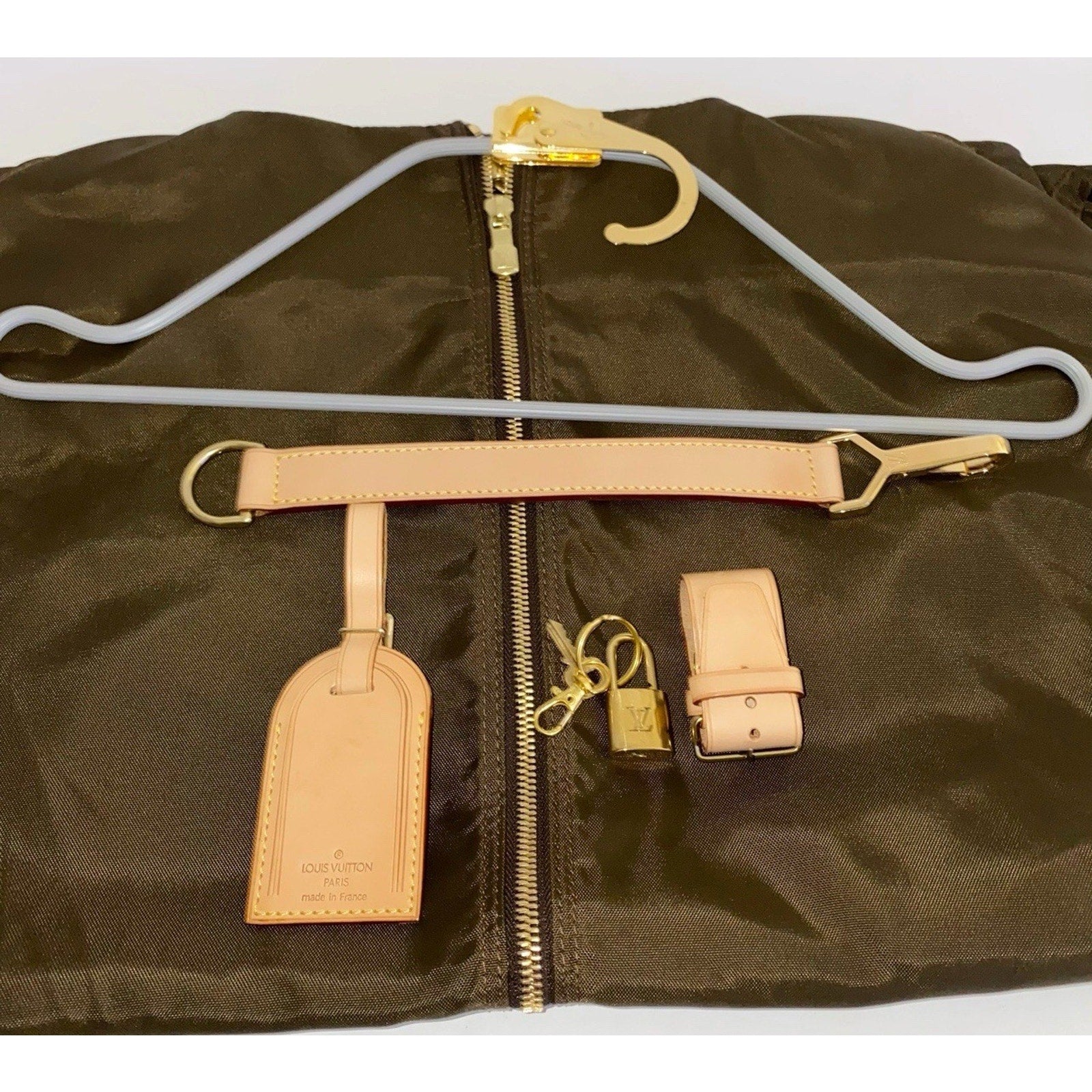 Louis Vuitton Pegase Classic Suitcase Carryon w/ Garment Bag & Dustbag COA