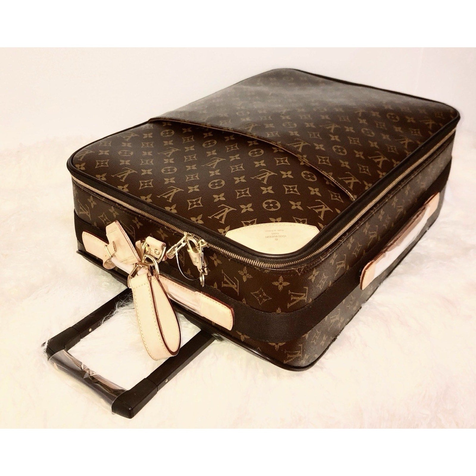 Louis Vuitton Pegase 21” Suitcase Carryon w/ Dustbag COA
