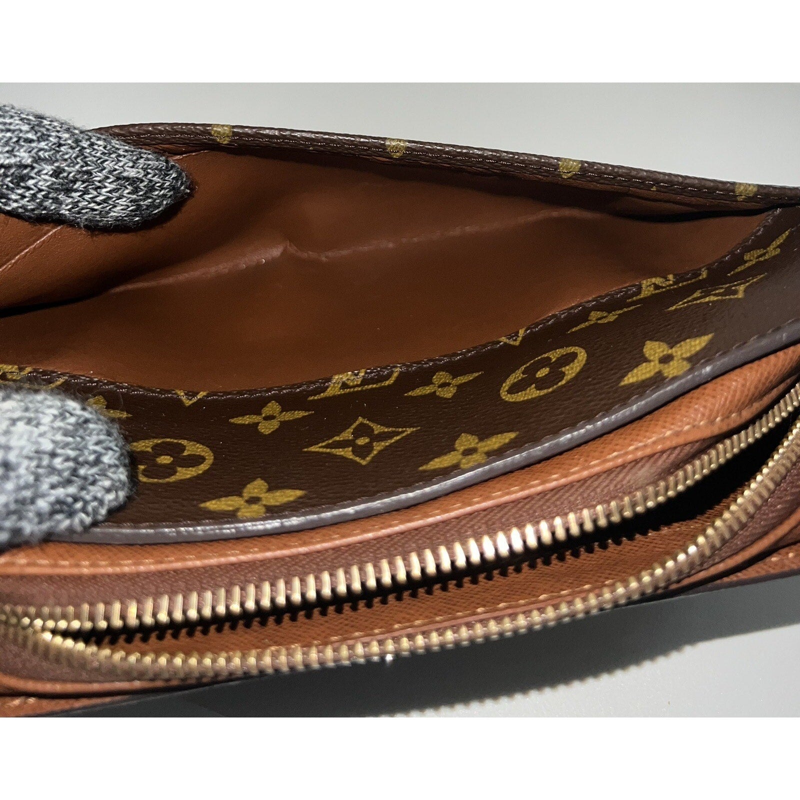 Louis Vuitton Orsay Clutch Bag Wristlet Excellent w/ Coa Dust bag & Strap