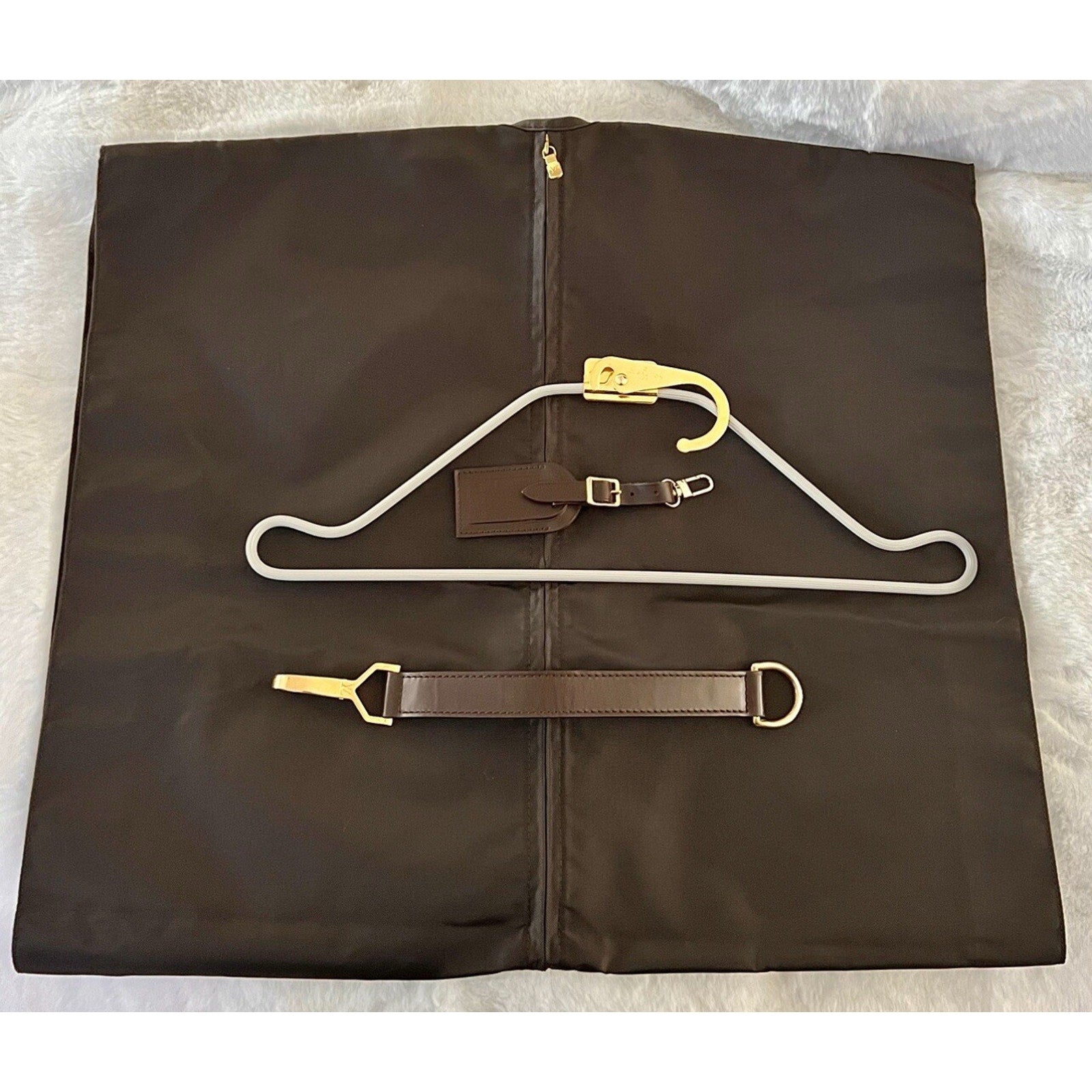 Louis Vuitton Pegase 70 Suitcase Bag Damier Ebene w/ XL Garment Cover Hanger