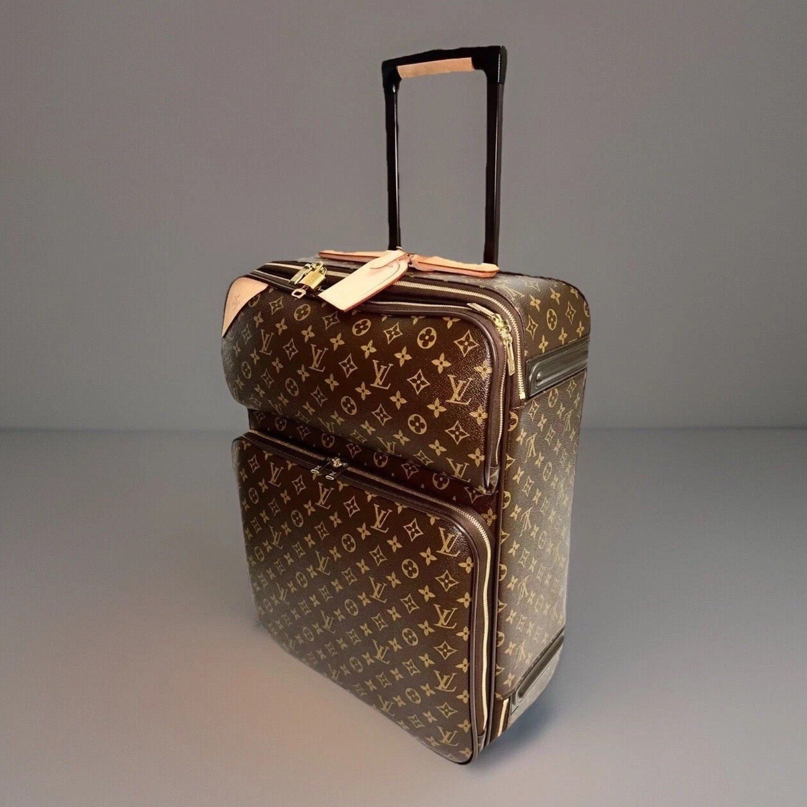 Louis Vuitton Pegase Business Suitcase Bag Monogram w/ Cover COA Upright