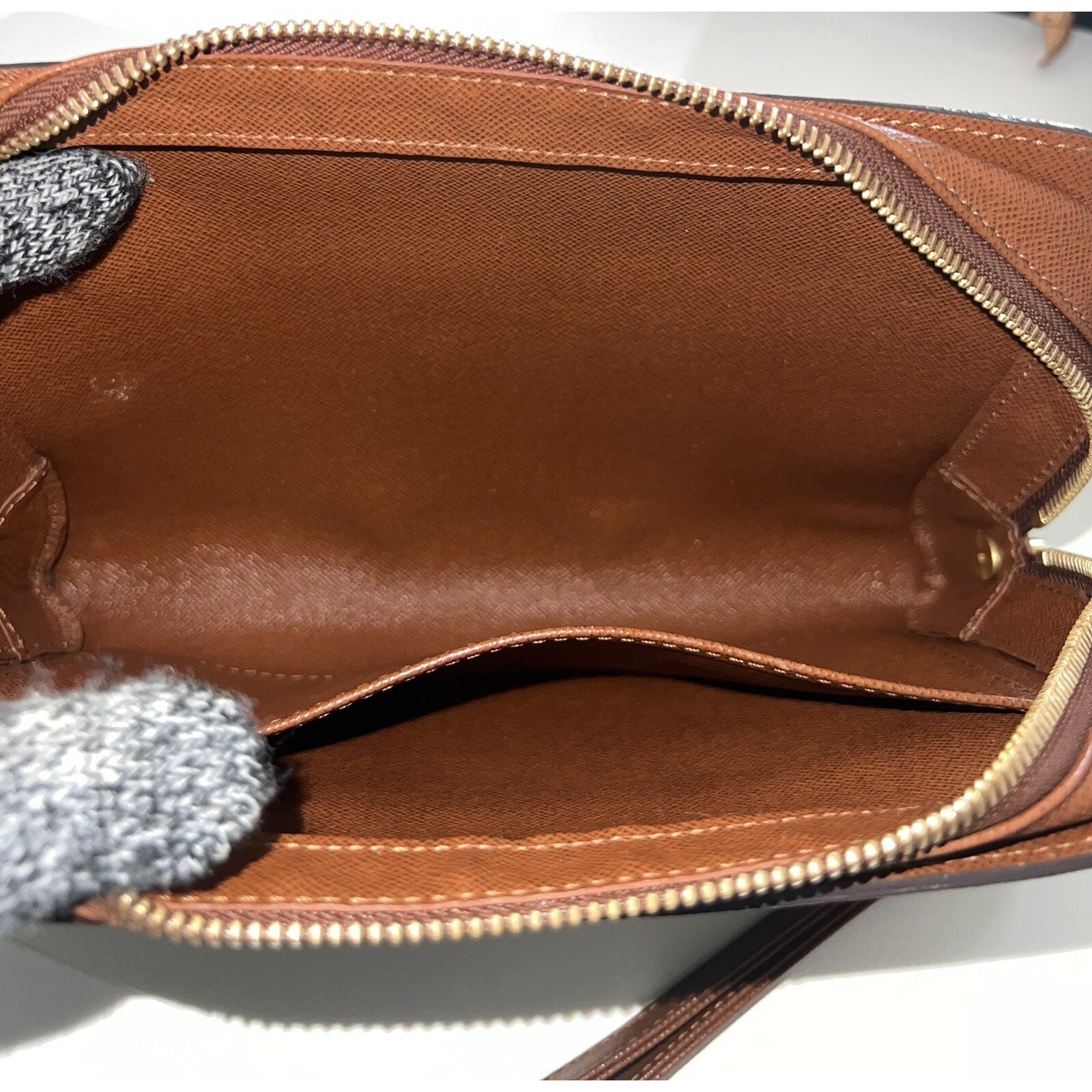 Louis Vuitton Orsay Clutch Bag Wristlet Excellent w/ Coa Dust bag & Strap