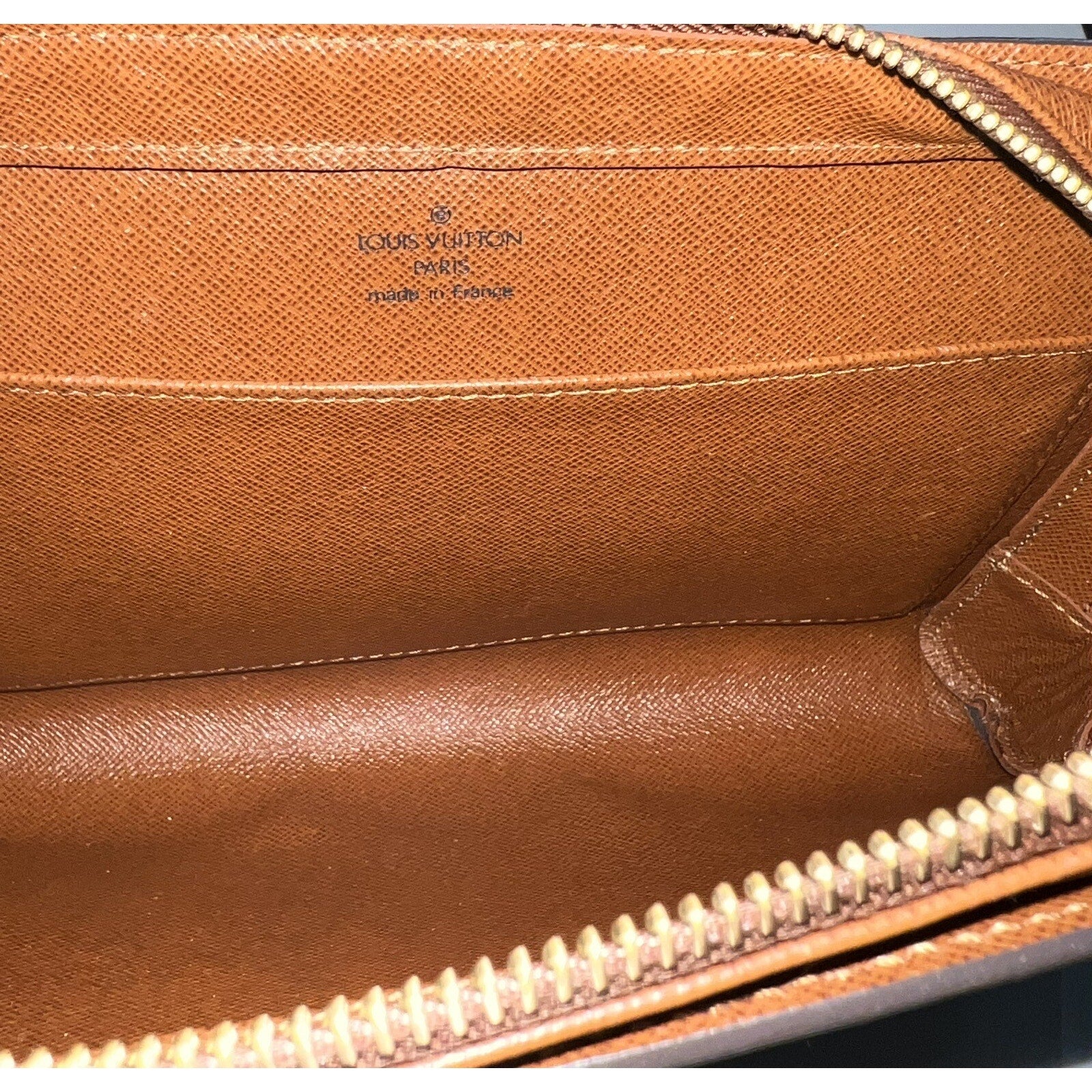 Louis Vuitton Orsay Clutch Bag Wristlet Excellent w/ Coa Dust bag & Strap