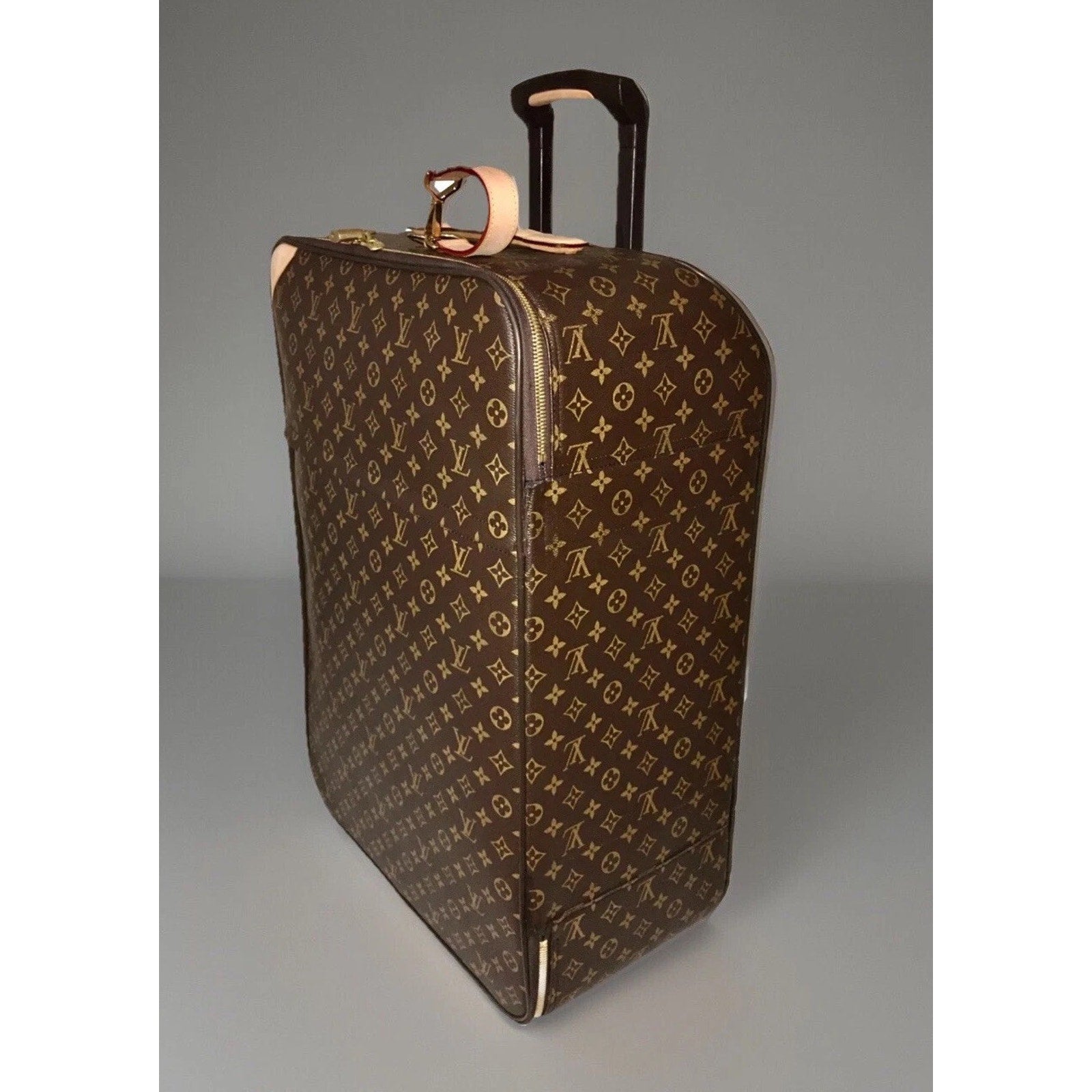 Louis Vuitton Pegase 70 Suitcase Bag w/ Coa Garment Dust-bag Excellent