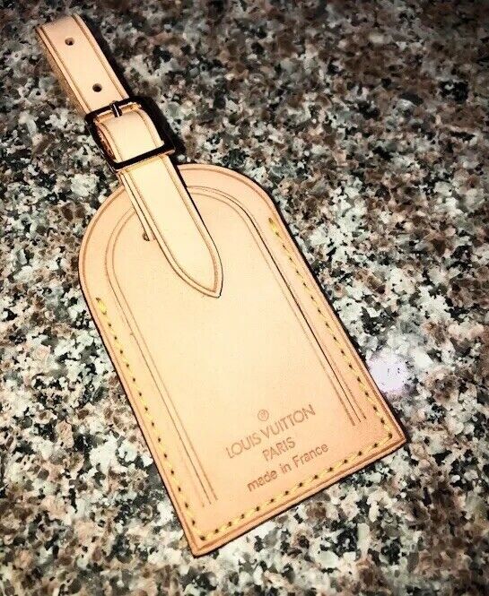 Authentic Louis Vuitton Leather Name Tag -ONE PIECE 🇫🇷