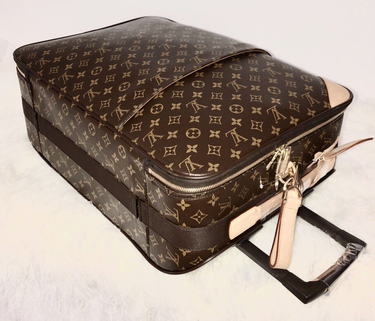 Louis Vuitton Pegase Carry-on Timeless Suitcase Bag w/ Tag Strap Dust-bag🍁