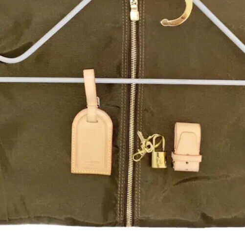 Louis Vuitton Pegase 21” Suitcase Bag Cabin sz w/ Tag Lock  Dustbag 🍁