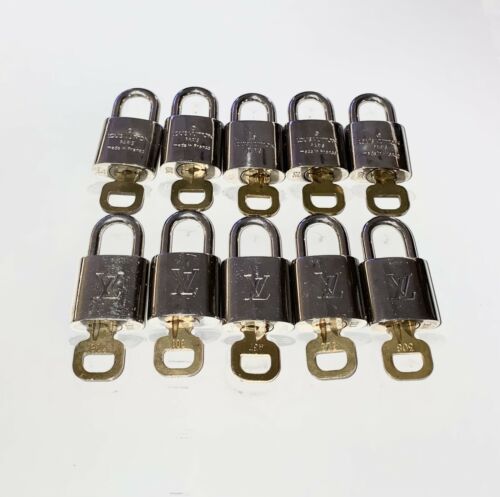 Louis Vuitton Stainless Chrome Padlock # 313 w/ Key Authentic