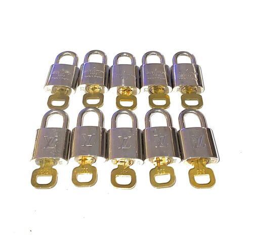 Louis Vuitton Stainless Chrome Padlock # 313 w/ Key Authentic